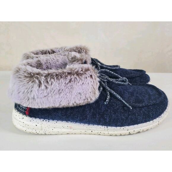 Hey Dude Sz 7 Britt Ankle Bootie Blue Fleece Slip On Comfort Shoe Slipper Boot - Picture 3 of 9